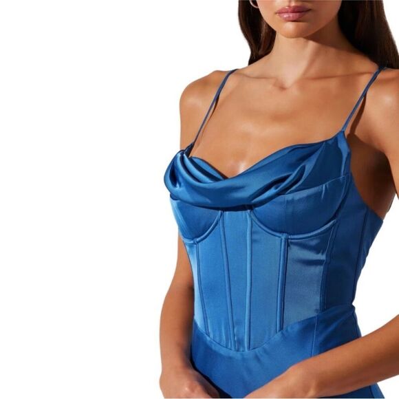 ASTR the Label Cannes Dress in Denim Blue Size S Revolve - Picture 3 of 8